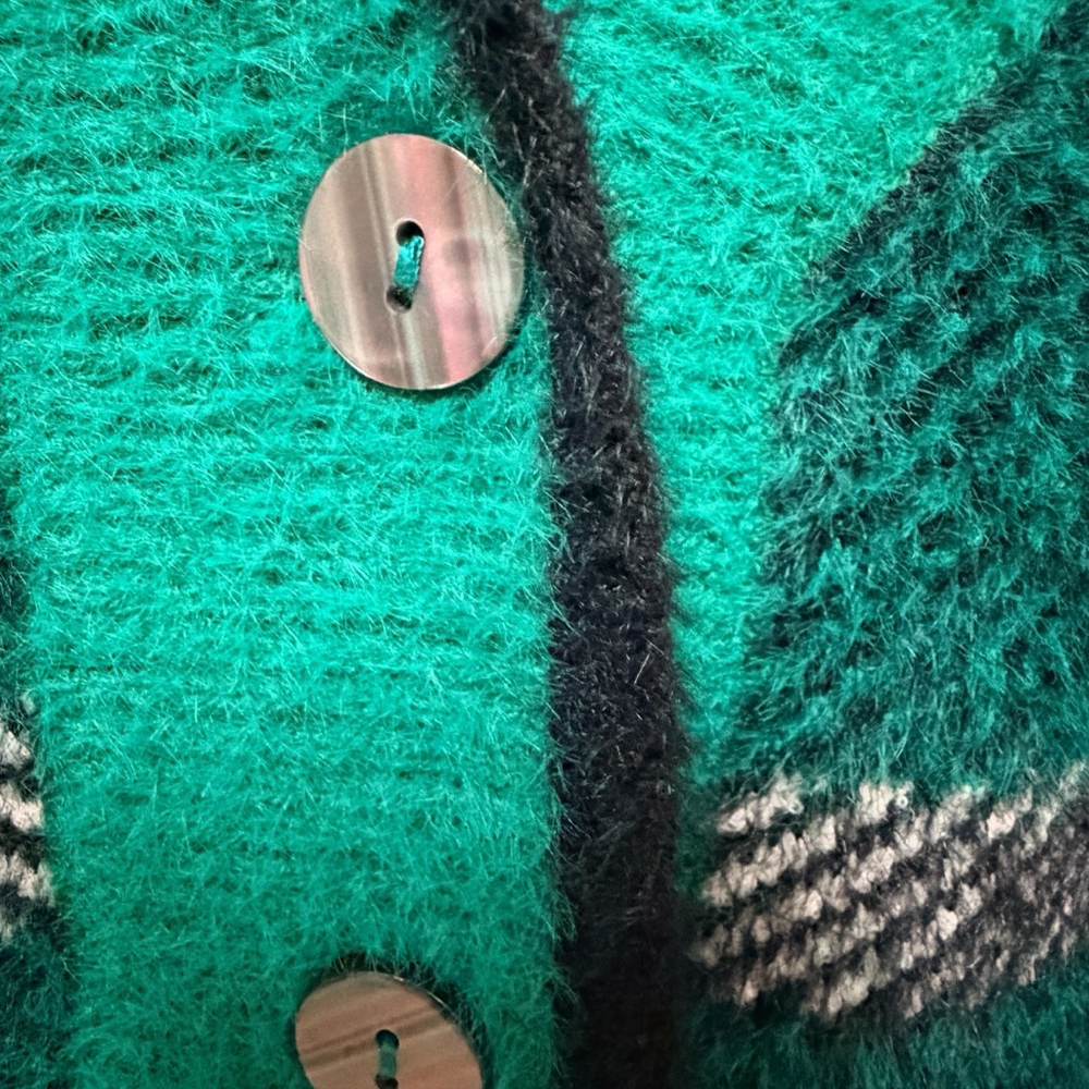 Green Plaid Fuzzy Cardigan Women L Soft Eyelash Knit Cropped Cozy Button Front - Picture 5 of 12